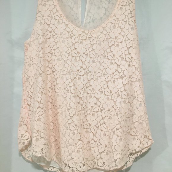 light pink lace tank top - Picture 3 of 3